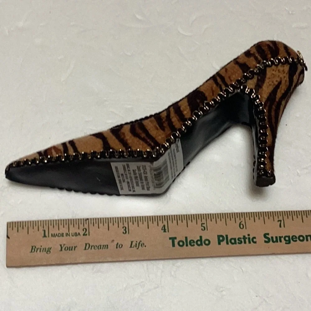 Darice Animal Print Shoe Ring Holder